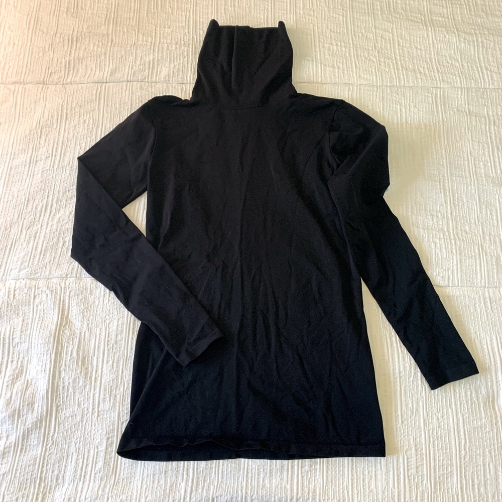 Saks Fifth Ave Turtleneck (Size M/L)